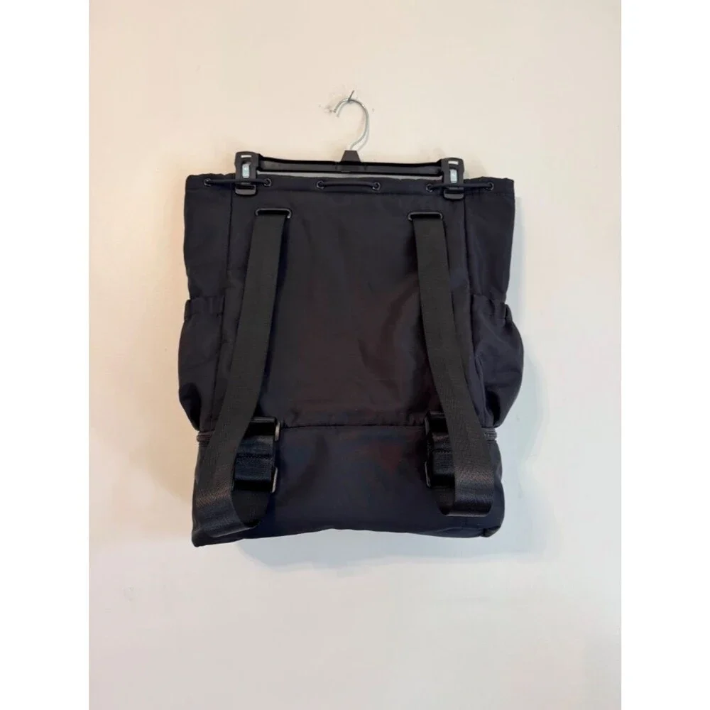 BEYOND YOGA Black Convertible Gym Bag Backpack Drawstring Tote Shoe Compartment